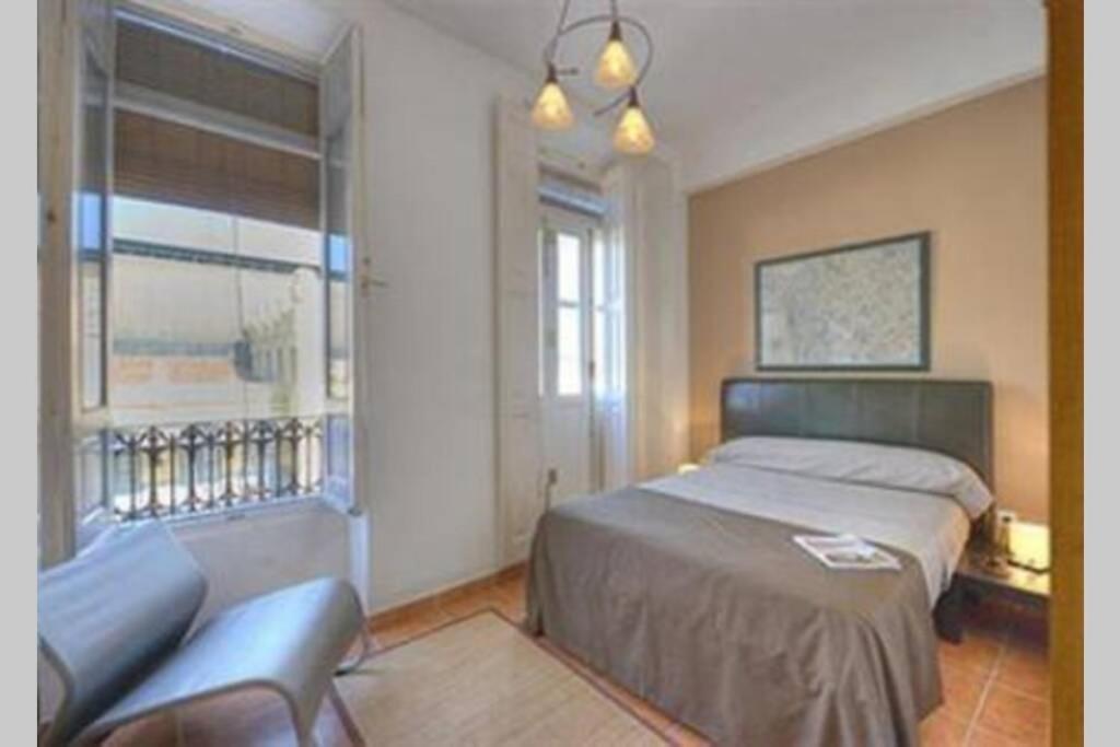 Main Central Station Apartment Valencia Exterior photo